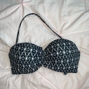 Black and white bikini top